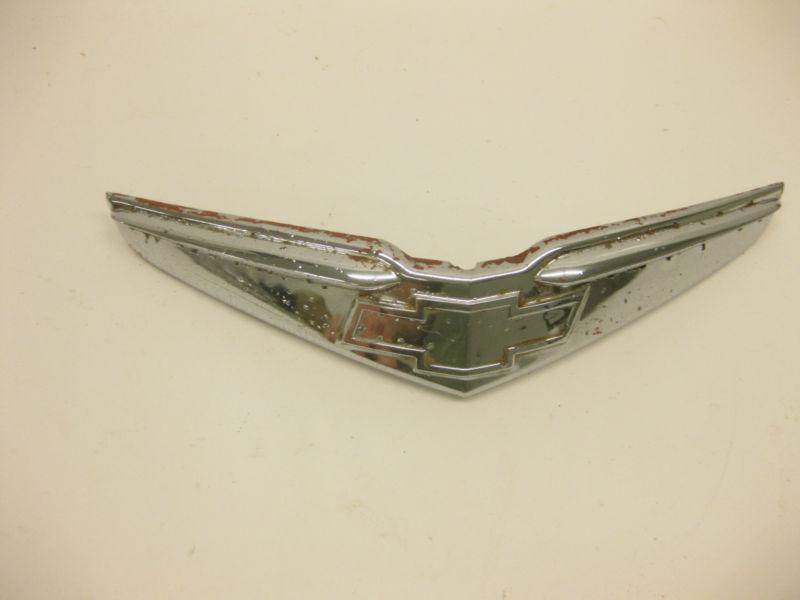 1946 1947 1948 CHEVROLET HOOD EMBLEM HARD 2 FIND TRIM HOTRODS RAT RODS GRILLE, US $26.30, image 2