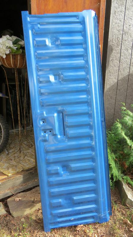 New vintage tailgate for ford pick up fits 1980 -1986  tail gate f150 f-150