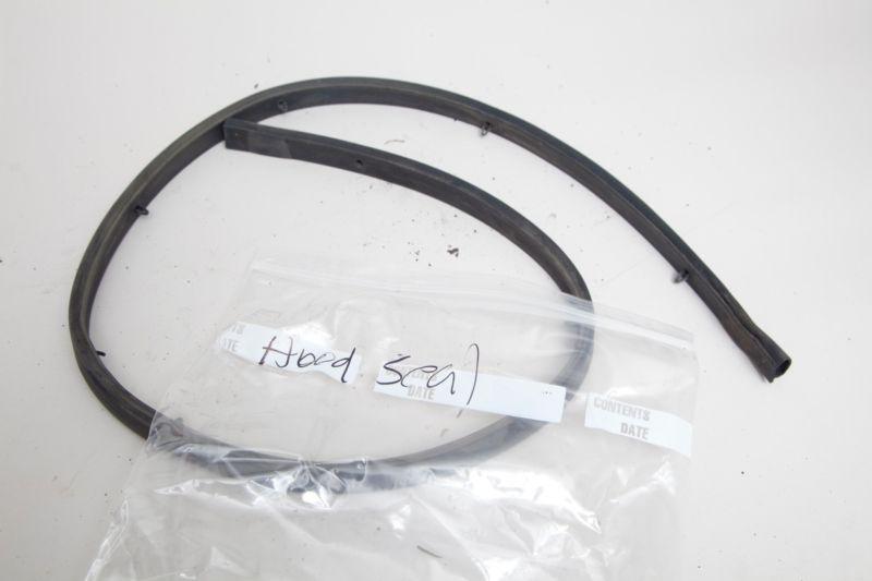 Find Hood gasket top liner seal Honda CRX 86 DX, D15A2 OEM in Port