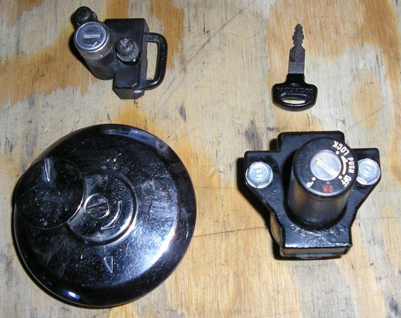 1982 honda cb750sc nighthawk lock set - fuel cap, ignition, helmet holder, key