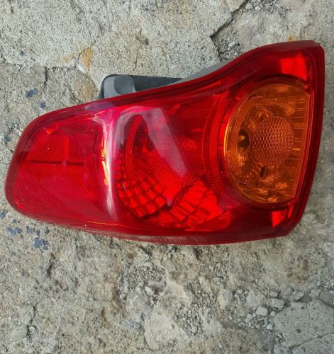 2008 toyota corolla oem right stop light