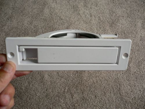 Donzi scarab fountain boston whaler fold out flush mount drink holder white