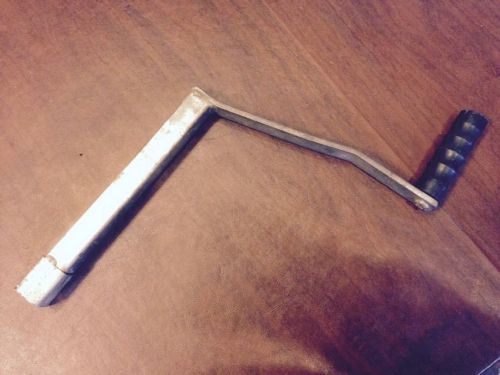 Older pop-up camper trailer crank handle-id 15/16" and od 1 3/16" used