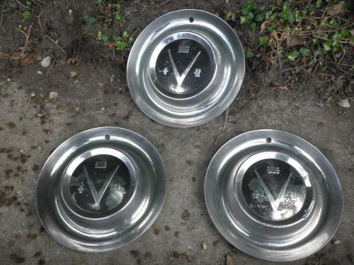 1953 buick roadmaster hubcaps (3)