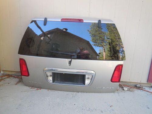 2004 navigator tail gate parts