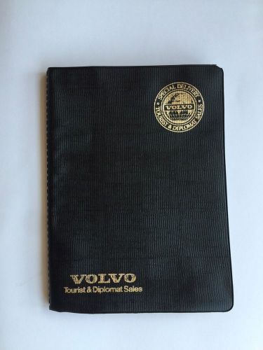 Volvo 240 owner&#039;s owners manual 1982 special rare tourist diplomat sales mint !!