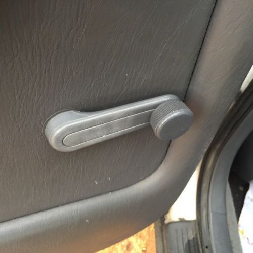 1993 toyota camry xv10 lh passengers side rear window winder handle #c611