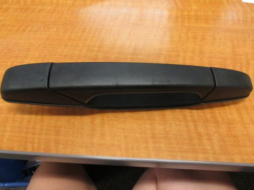New gm right rear outside door handle #20954816