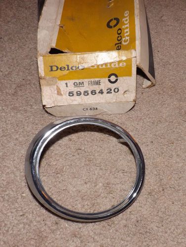 Nos 1965 chevrolet impala biscayne,belair,ss rh tail light bezel # 5956420