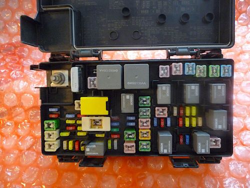 DODGE JOURNEY / CHRYSLER TOWN & COUNTRY TIPM FUSE BOX # 04692302AB, US $198.95, image 2