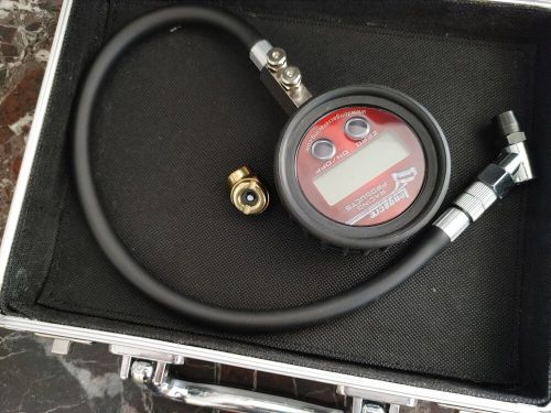 Longacre 52-53000 pro digital tire pressure gauge 0-60psi 2.5in dia w/case
