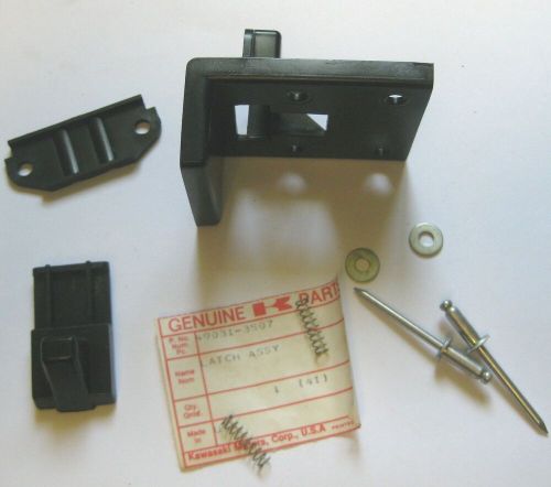 GENUINE 49031-3507 KAWASAKI 1981 INVADER SNOWMOBILE HEADLIGHT LATCH ASM., US $18.00, image 5