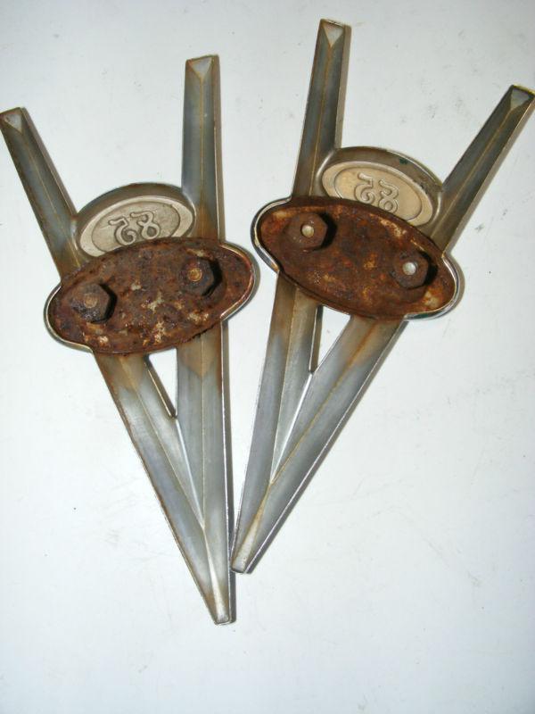 1937 FORD TRUCK PICKUP HOOD SIDE EMBLEMS 85HP (PAIR) NICE USED SCRIPT BADGE, US $149.99, image 8