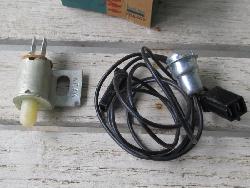 NOS 1960's General Motors Chevrolet Accessory Parking Brake Signal Kit PN 988409, US $109.99, image 3