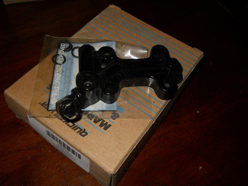 Mercruiser mercury 48077a3 valve assy.  nos-new in pkg!