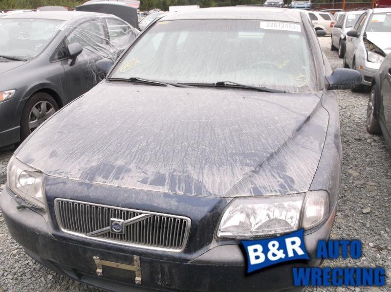 Right taillight for 99 00 01 02 03 volvo s80 ~ 4857436