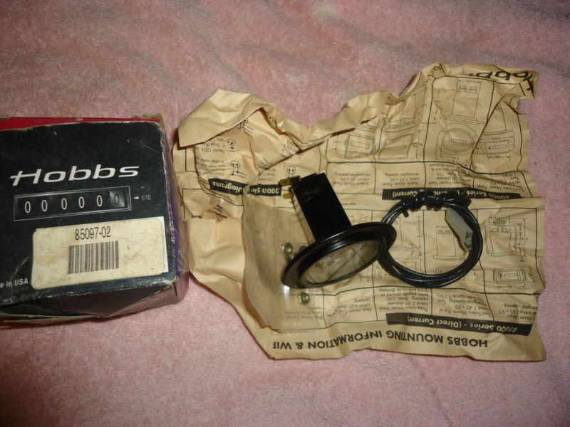 Hobbs 85097-02 quarts hours meter / counter / counting gauge / clock nib