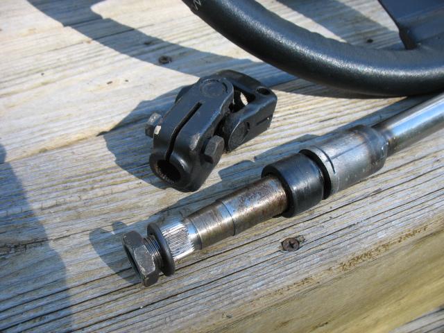 Alfa Romeo GTV6 steering wheel with cap, hub, and shaft , US $50.00, image 3