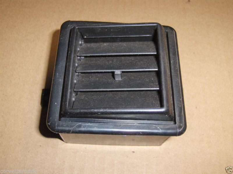 Sell CORVETTE SIDE DASH PAD VENT ASSEMBLY 84,85,86,87,88,89 in