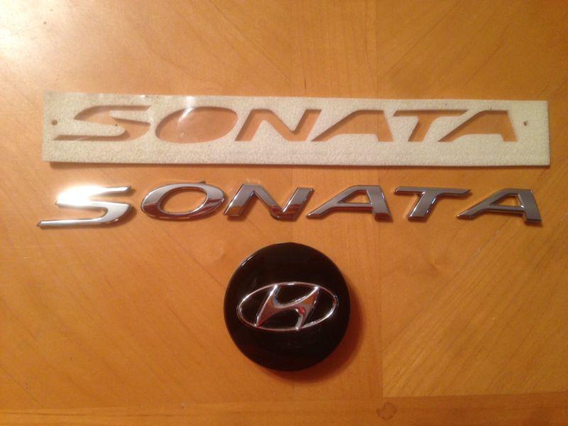 Hyundai  chrome emblem sonata oem wheel center cap