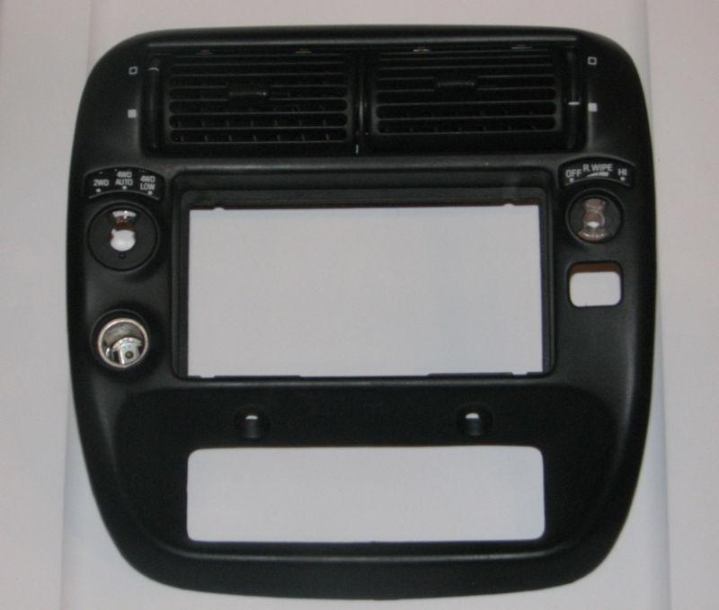 95-01 ford explorer mercury moutaineer radio heater climate control dash bezel