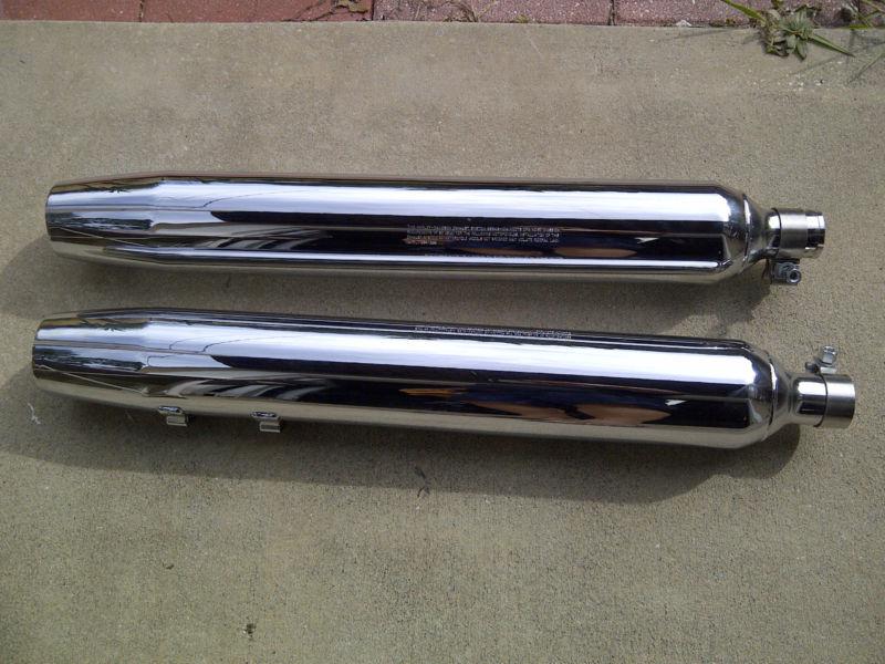 Sell Harley Davidson Road King Stock Mufflers w/ Clamps in New Port
