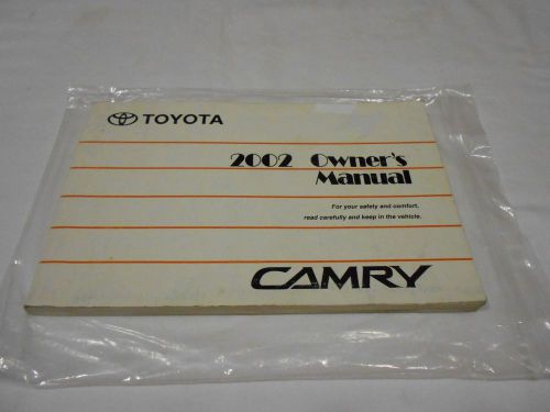2002 toyota camry owner&#039;s manual. /  very good used condition  /  free s/h,,