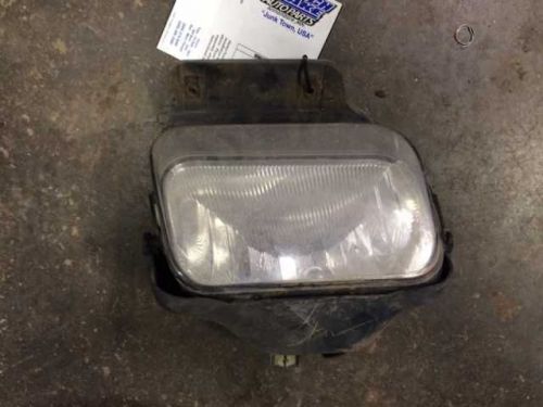 04 silverado 1500 left fog-driving light bumper mounted 263267