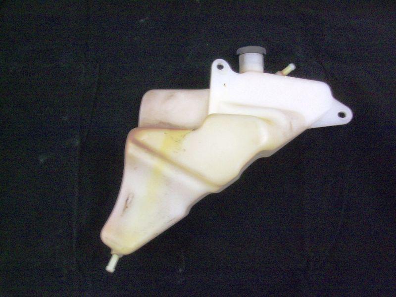 Sell Suzuki Gsxr 600 Coolant Tank in Mansfield, Ohio, US, for US 11.08