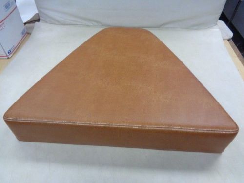 Scout 300lxf bow fill cushion brown 33 3/8" x 27 3/4" x 6 1/4" marine boat