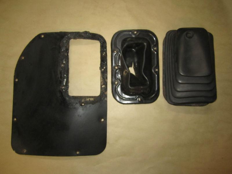Sell Jeep YJ 8795 Wrangler SHIFTER PLATE & BOOT SET Inner Outer