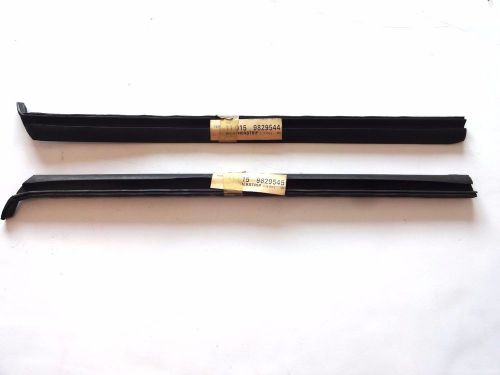 Nos 1971-1975 buick olds pontiac cadillac quarter window seals set, old nos!