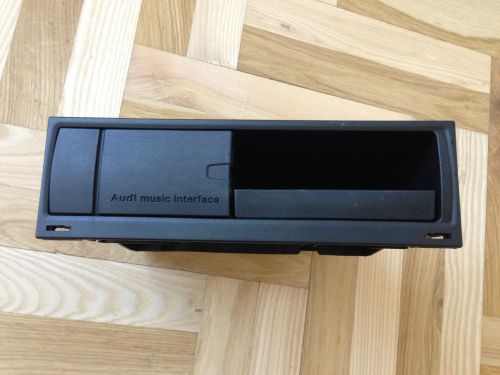 Audi a4 a6 a8 q7 ami 2g music interface 4e0035785a 4e0 035 785 a