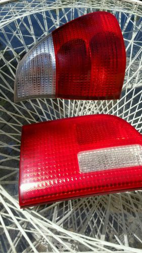 Genuine bmw right r side brake taillight 63217158394 &amp; deck lid lamp 8383187-07