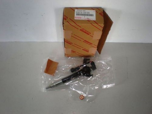 23670-29105 injector assy toyota auris avensis  rav 4 corolla  2.2 d lexus is220