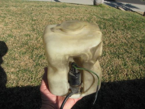 81-89 jaguar xjs windshield windscreen washer reservoir tank bottle w/ motor