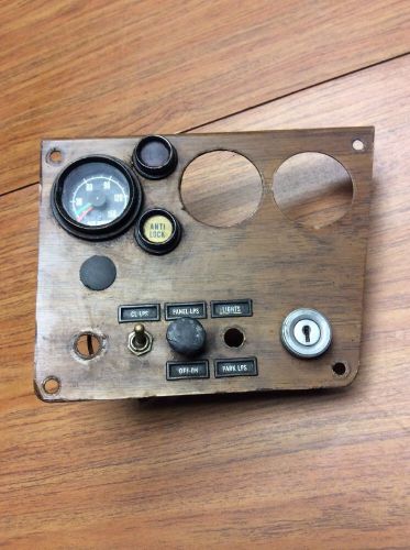 Used ignition dash panel with air pressure gage mack freightliner