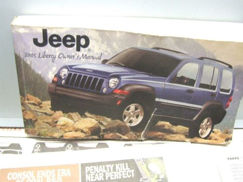 Jeep liberty owners manual  2005