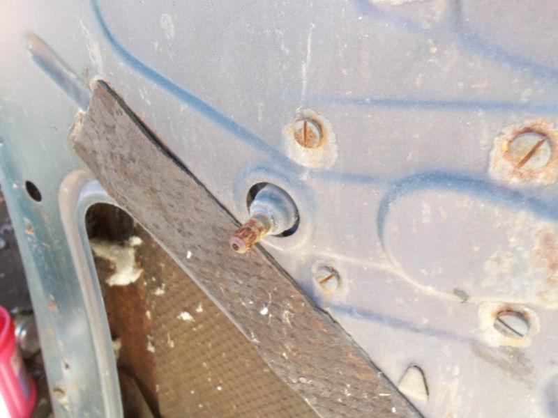 37 38 pontiac buick olds rt front door window glass regulator mechanisim winder