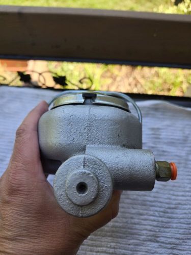 Master Cylinder Replacement For 1967 LIKE NEW, US $35.00, image 3