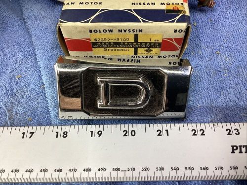 NOS DATSUN SUNNY B310 Front Grill Badge Emblem NISSAN 82392-H9100, US $49.00, image 7