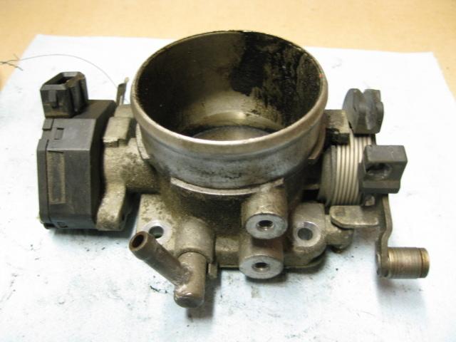Throttle body golf passat jetta 1993 93 94 1995 95