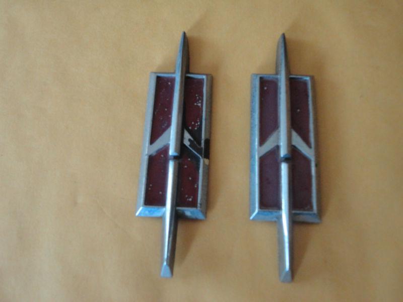 1973-1979 cutlass rocket side panel emblem
