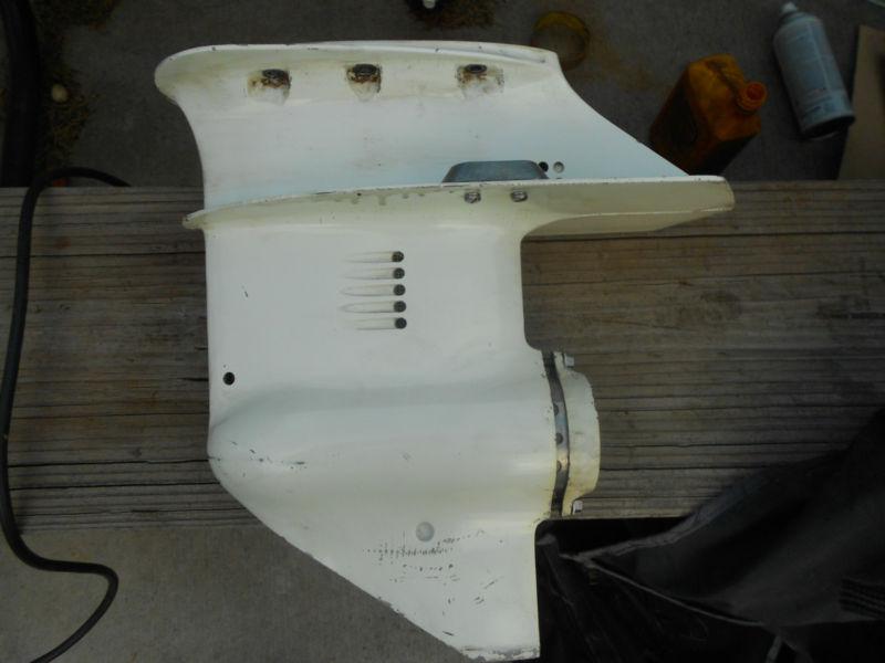 9.9 15 hp 1986 johnson evinrude lower unit case