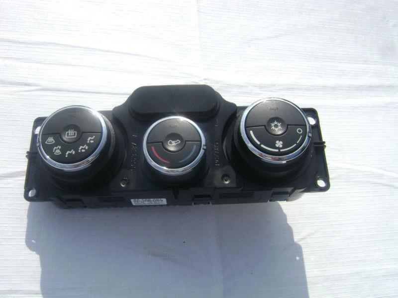 06 torrent climate control heat / ac controller w/o heated seats 22726701 