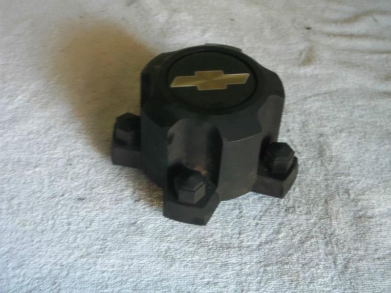 Chevy s10 blazer wheel cover center hub cap 89-94 part #15668554