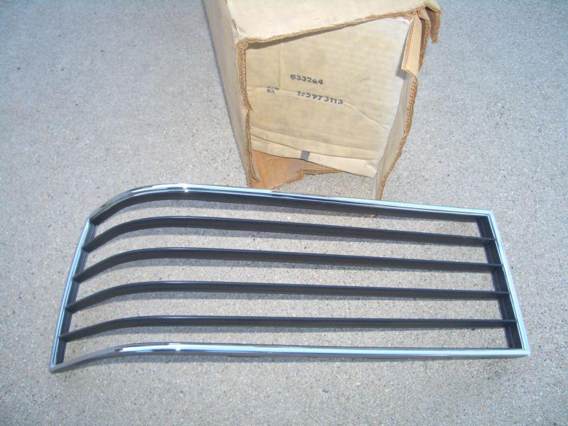1982,83,84,85,86,87,88 pontiac nos right hand tail light bezel (6000) 