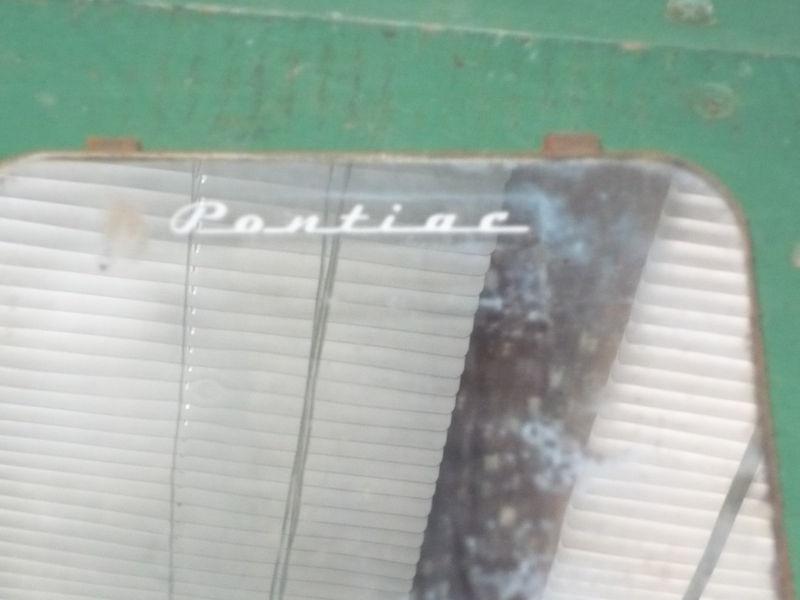 Sell VINTAGE CLIPON PONTIAC SUNVISOR ANTIQUE VANITY MIRROR in Seabrook