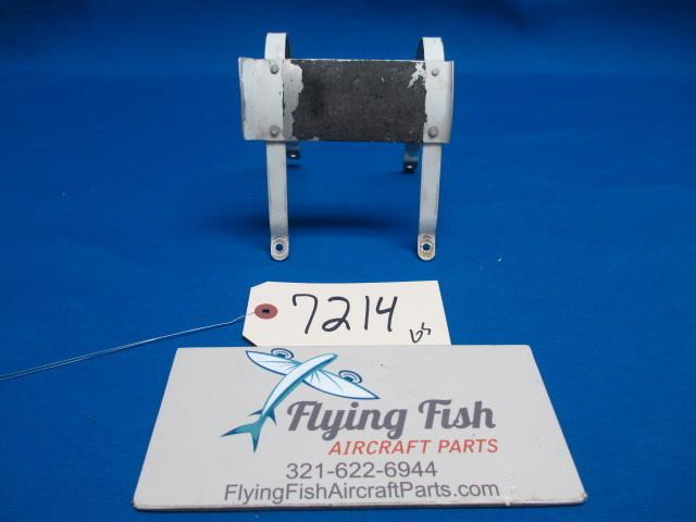 Cessna right strut step 150 152 172 (7214)