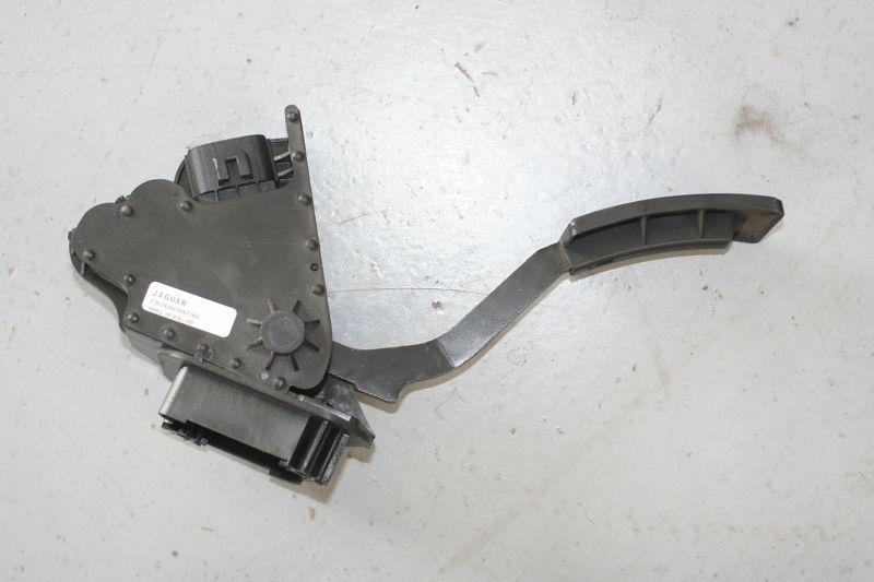 Sell 2000 2001 2002 2003 Jaguar S Type Gas Pedal Accelerator XR839F836